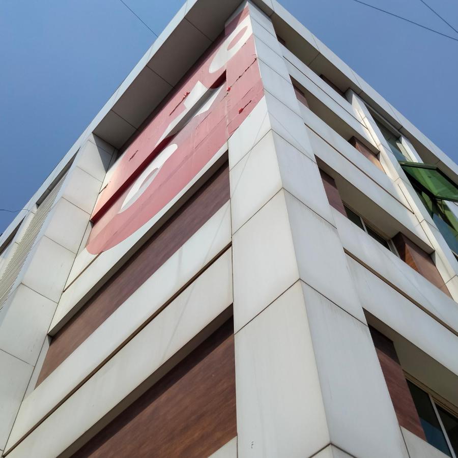 Hotel Everest Lodging Нави Мумбаи Экстерьер фото