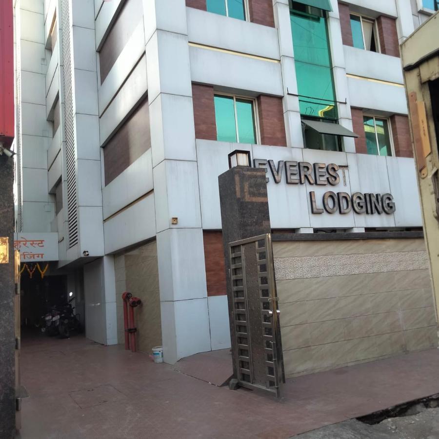 Hotel Everest Lodging Нави Мумбаи Экстерьер фото